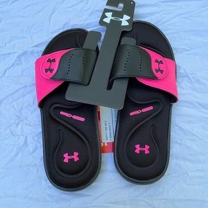 Brand new with tags Under Armour pink black slides size 9